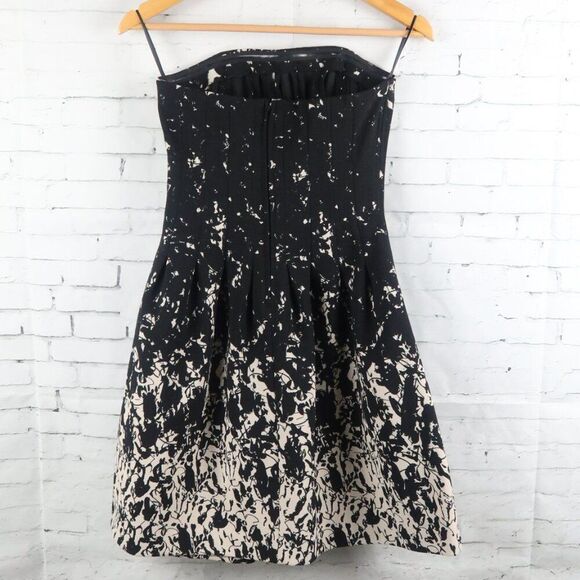 H&M BLACK & IVORY ABSTRACT PRINT STRAPLESS FIT & FLARE MINI DRESS SIZE 4 - Picture 6 of 6